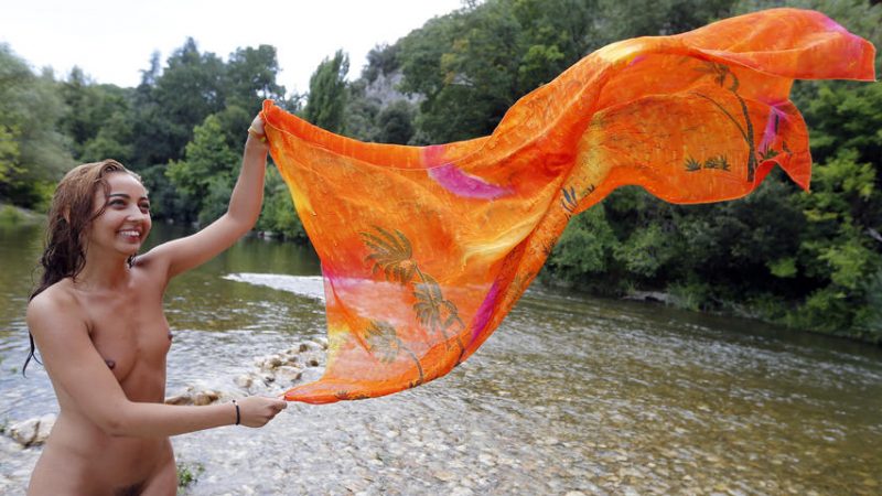 Camping naturiste de La Genèse: la Cèze