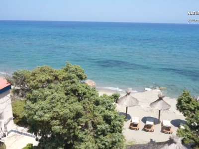 camping naturiste une