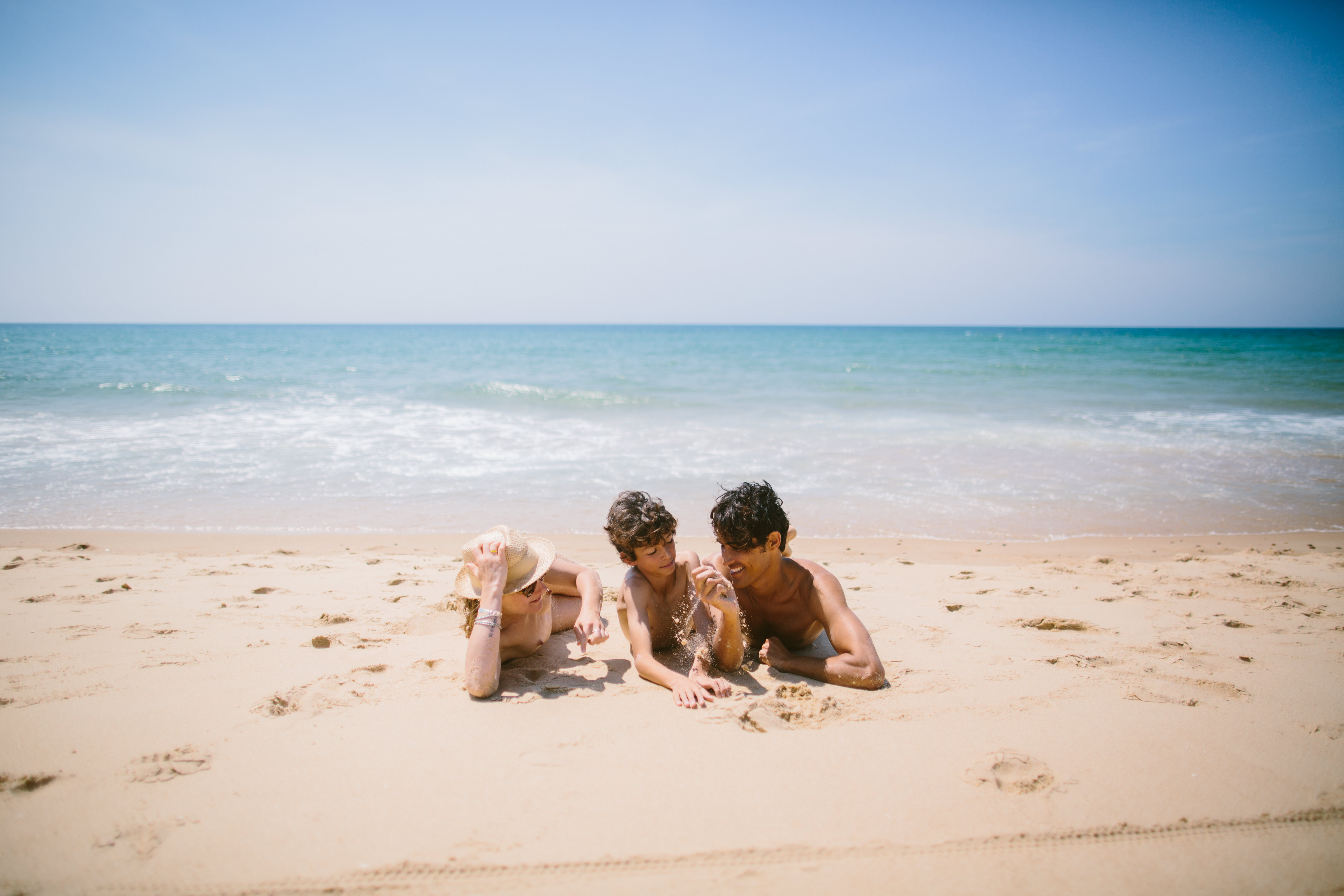 arnaoutchot plage famille