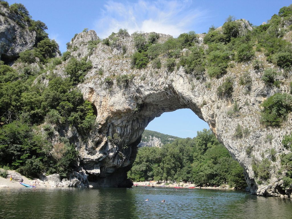 pont d arc naturiste