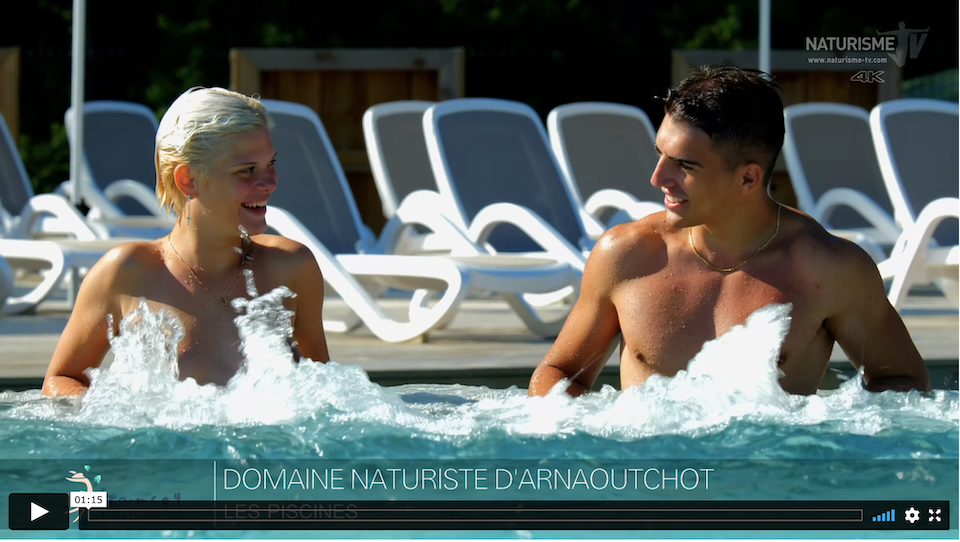 Les piscines à Arnoutchot forment un véritable parc aquatique dédié au naturisme dans les Landes
