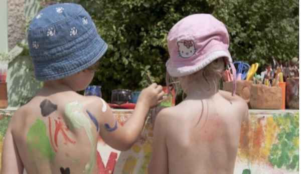 mini-club enfants naturistes en Provence