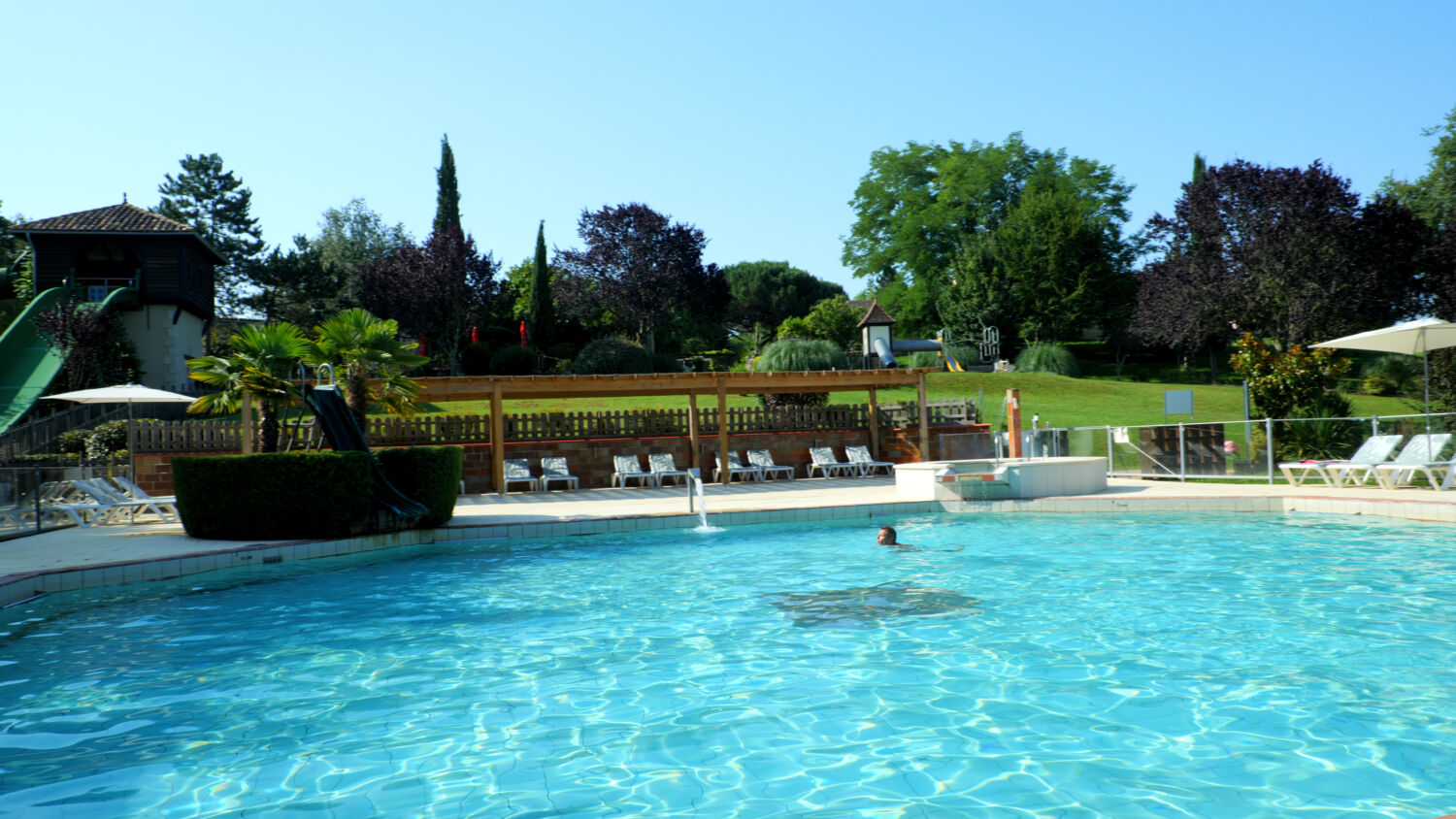 domaine laborde piscine