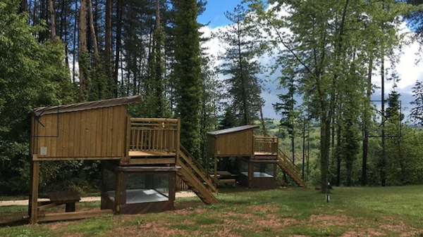 habitat insolite campétoiles naturiste au Coq Rouge 