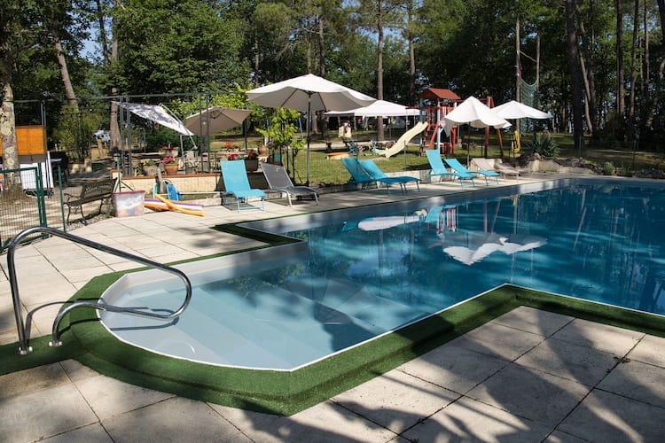 camping naturiste le Fiscalou dans le Tarn, la piscine