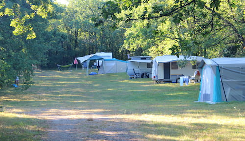 Le camping traditionnel au Clos Barrat