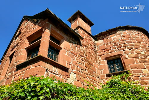 Les fenêtres à meneaux Collonges la Rouge- Coq Rouge