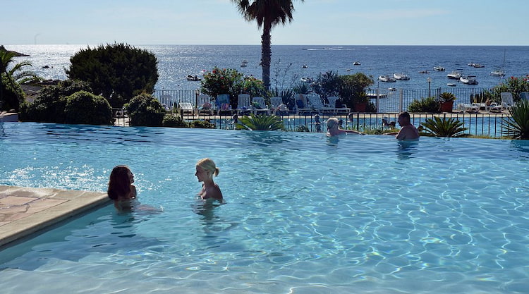 La Chiappa village naturiste en Corse du Sud