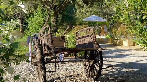 L'ambiance authentique naturiste en Provence à Messidor