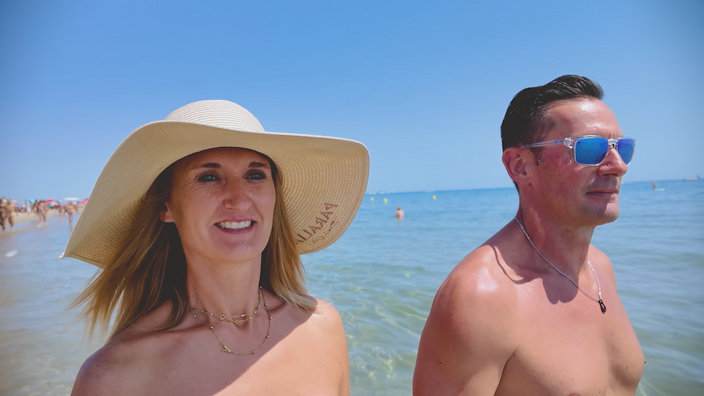 Oltra: interview Geneviève et Richard Oltra sur le naturisme familial sécurisé au Cap d'Agde
