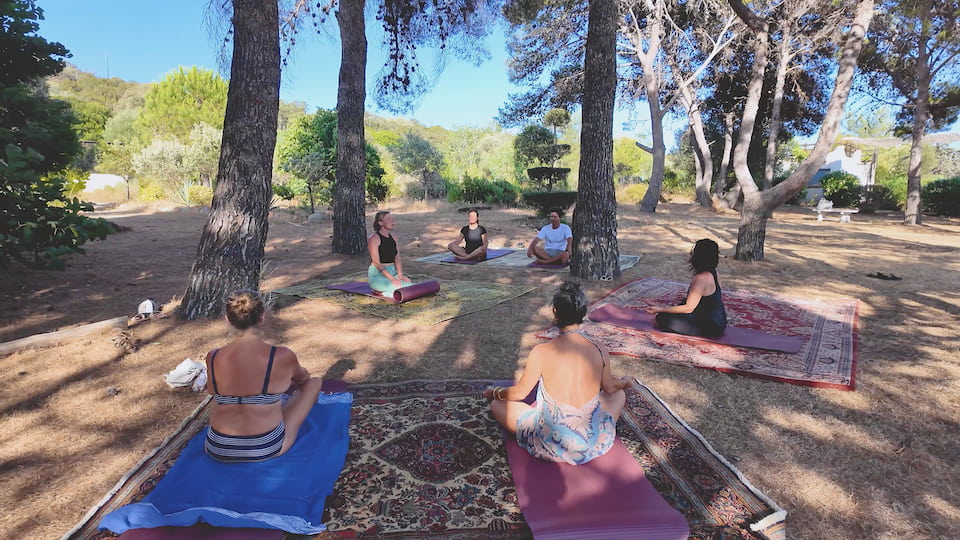 Détente et bien-être avec séance de yoga à La Chiappa