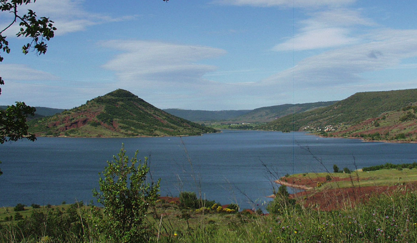 VIllage du Bosc: vue sur le lac du Salagou